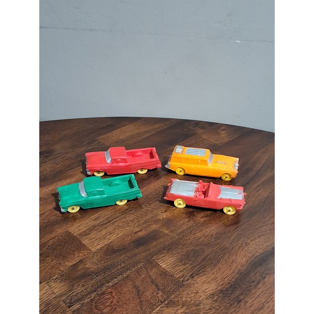 Vintage 1950s Auburn Rubber Co. Toy Cars Truck Lot Green Red Orange Lot (f 4